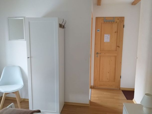 Kleiderschrank & Eingangsbereich